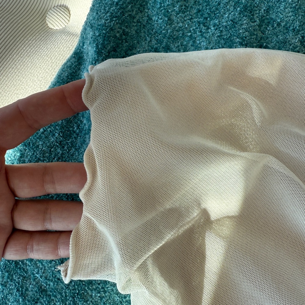 Chic Cream Ruched Blouse - Picture 4 of 11